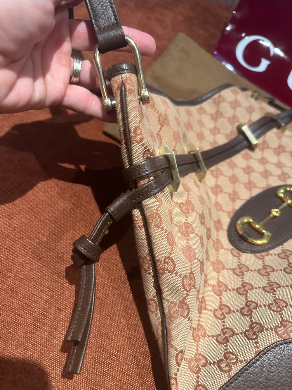 Authentic Gucci Beige & Brown GG Supreme Shoulder Bag with Gold Horsebit - Picture 14 of 16
